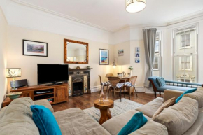 Sherbourne House - Seaside Apartment